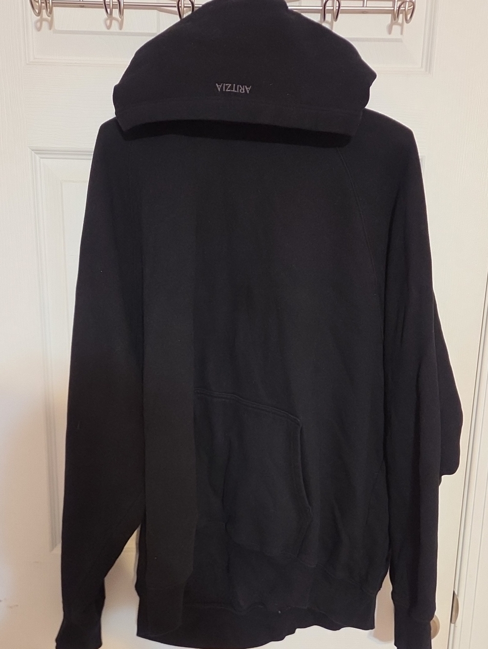 Aritzia Womans Classic Black Hooded Sweatshirt - Hoodie Large